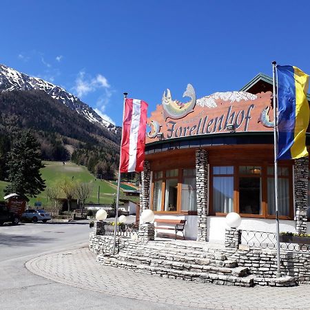 Hotel-Restaurant Forellenhof Пухберг ам Шнееберг Екстериор снимка