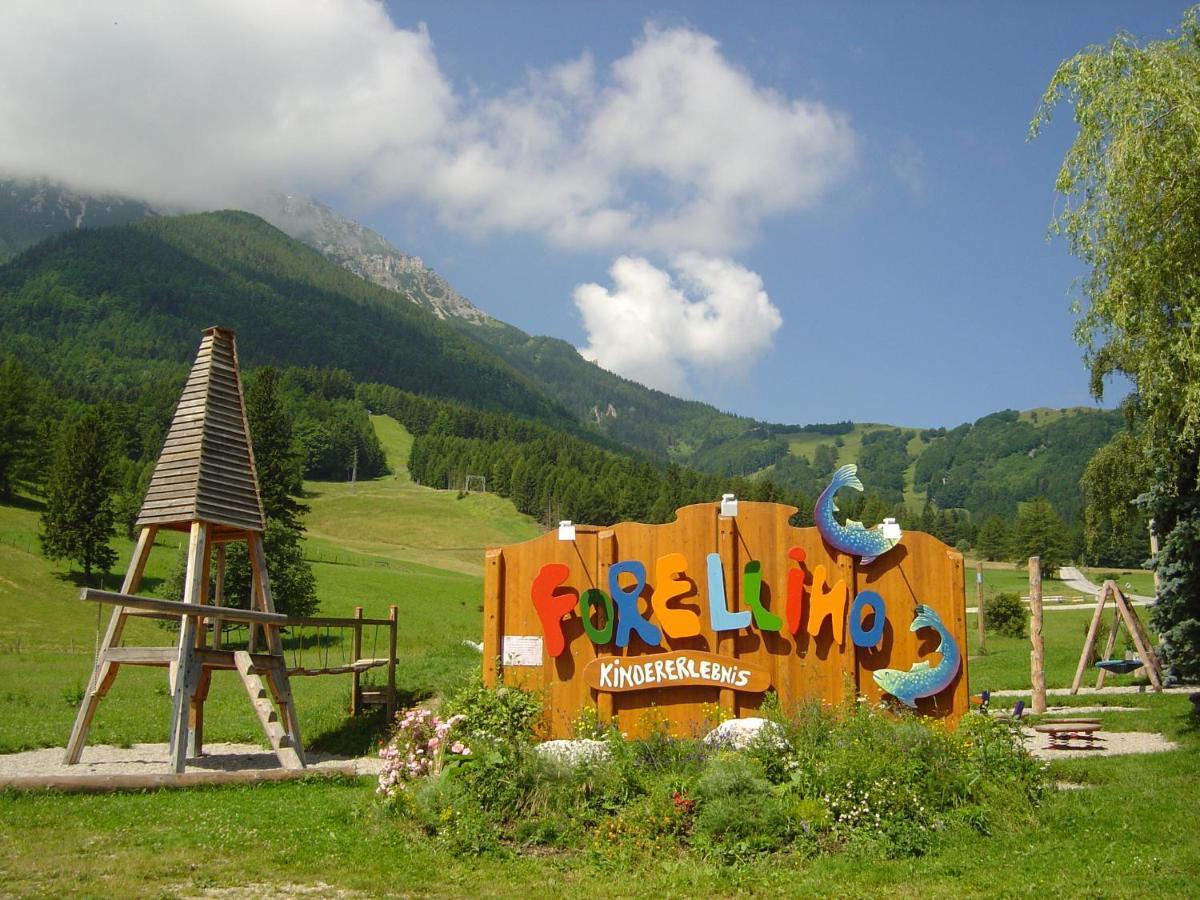Hotel-Restaurant Forellenhof Пухберг ам Шнееберг Екстериор снимка