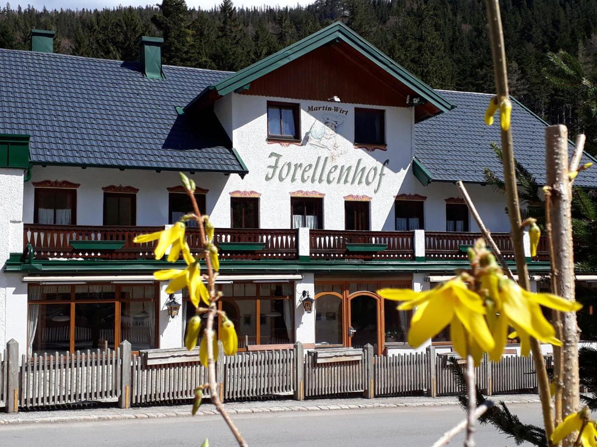 Hotel-Restaurant Forellenhof Пухберг ам Шнееберг Екстериор снимка